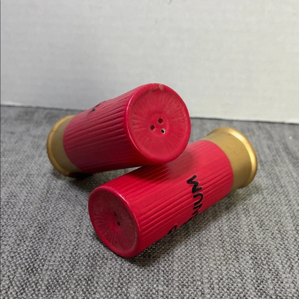 Magnum Shell Red and Gold Salt Pepper Shaker Set
